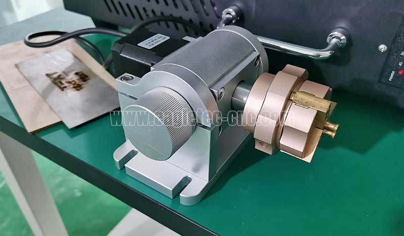 accesorio giratorio para grabador láser para vasos.jpg